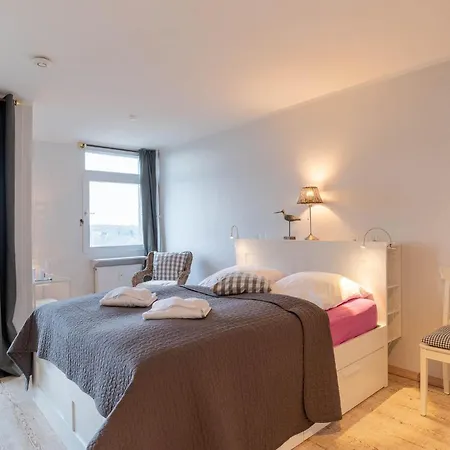 Alkoven Apartment *